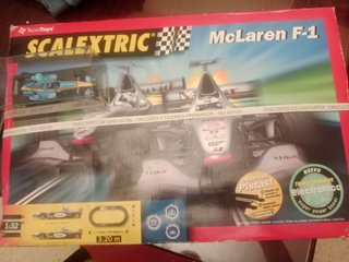 3 Coches Scalextric con mandos y pistas