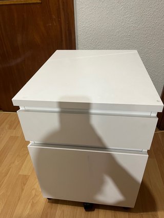 Mueble cajonera blanca con ruedas