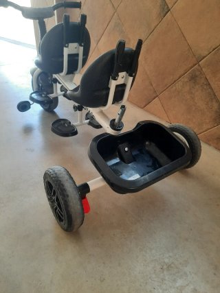 Triciclo doble gemelar para niños