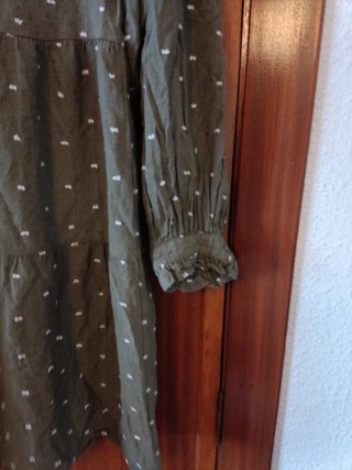 Vestido Zara verde con lunares blancos