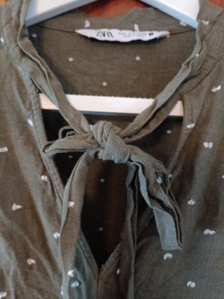 Vestido Zara verde con lunares blancos