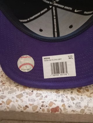 Gorra Nike Colorado Rockies CR Negra y Morada