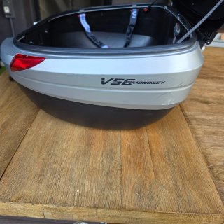 Baúl Givi V56 Monokey Negro/Gris