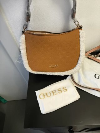 Borsa Guess marrone con dettagli bianchi