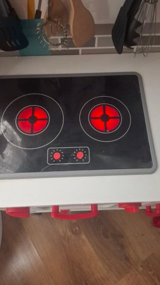Cocinita de madera infantil