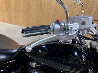Suzuki Intruder C800
