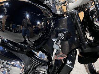 Suzuki Intruder C800