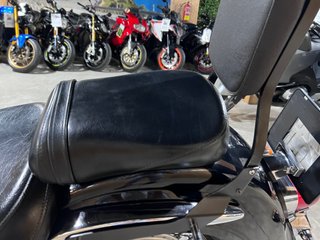 Suzuki Intruder C800