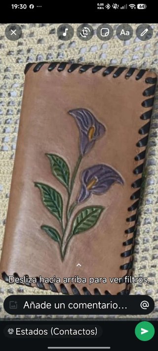 Cartera/monedero de cuero con flores