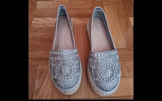 Zapatos plateados con plataforma