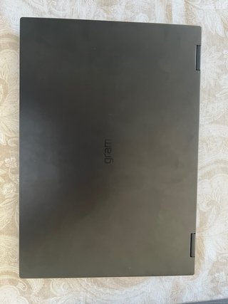 LG Gram 14” 2-en-1 i7 16GB 512GB Táctil