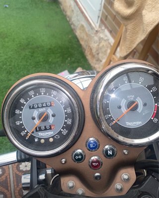 Triumph Bonneville 900s Moto Cruiser