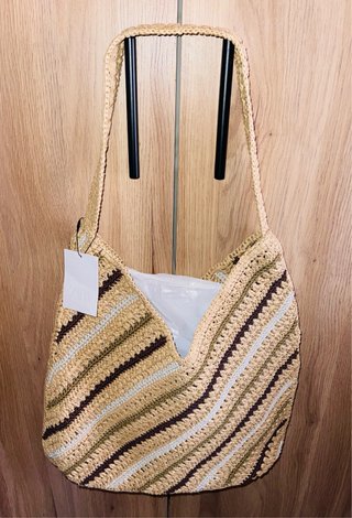 Bolso trenzado Zara