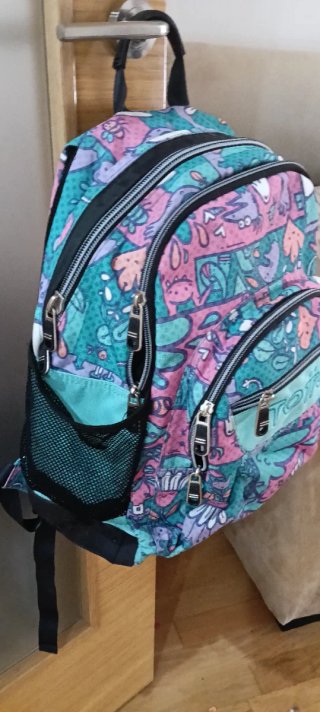 Mochila Totto con estampado divertido