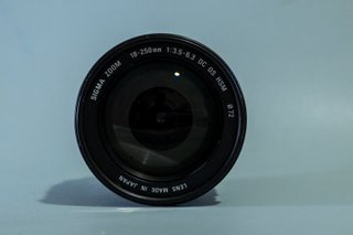 Sigma 18-250mm f/3.5-6.3 DC OS HSM