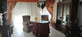 Casa con garaje en Navezuelas