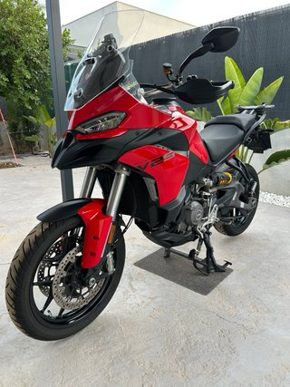 Ducati Multistrada V2S 2025