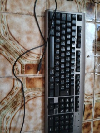 Teclado, ratón y micrófono KTV