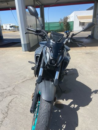 Yamaha MT-07 2023 A2 Limitada Gris/Cian