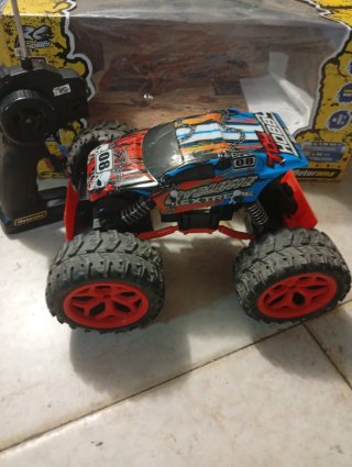 Monster Truck radiocomando Cyclone Extreme 2WD