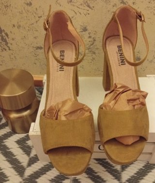 Sandalias BENINI tacón ancho plataforma