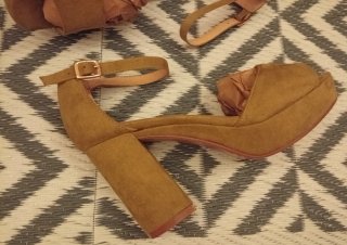Sandalias BENINI tacón ancho plataforma