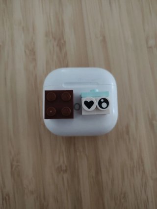 Cargador AirPods encontrado