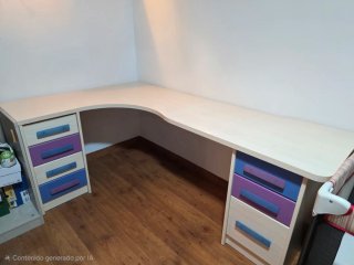Escritorio esquinero de madera