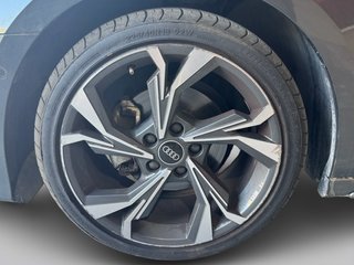 Audi A3 2024  Desde 486€ al mes ¡sin entrada