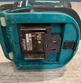 Makita Taladro percutor 18v DHP482 madera