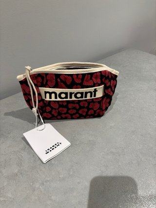 Neceser Isabel Marant estampado leopardo