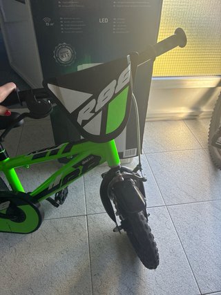 Bicicleta infantil verde