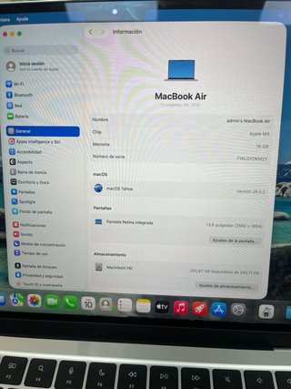 Apple MacBook Air (2025) 13.6" Retina, Chip#9DKM2Y