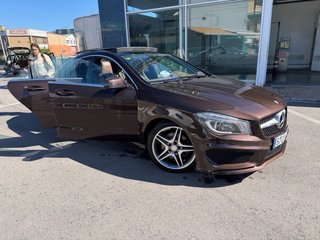 Mercedes-Benz Clase CLA interesado paso vídeo