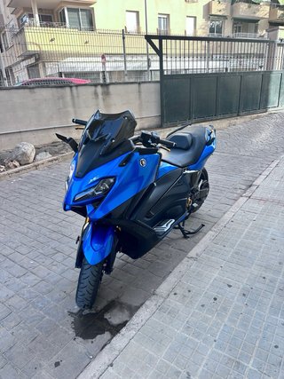 Yamaha Tmax 560