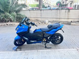 Yamaha Tmax 560