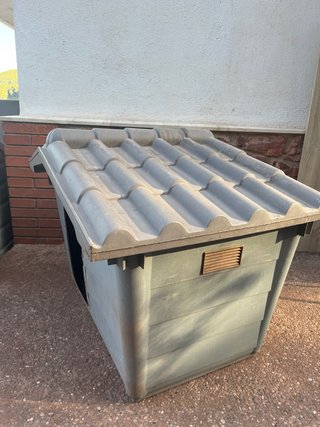 Caseta Perro Grande Plástico Gris