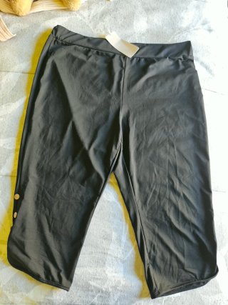 Pantalones capri negros Shein