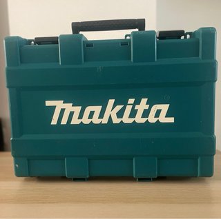 Taladro Makita BHP458 con cargador y baterías