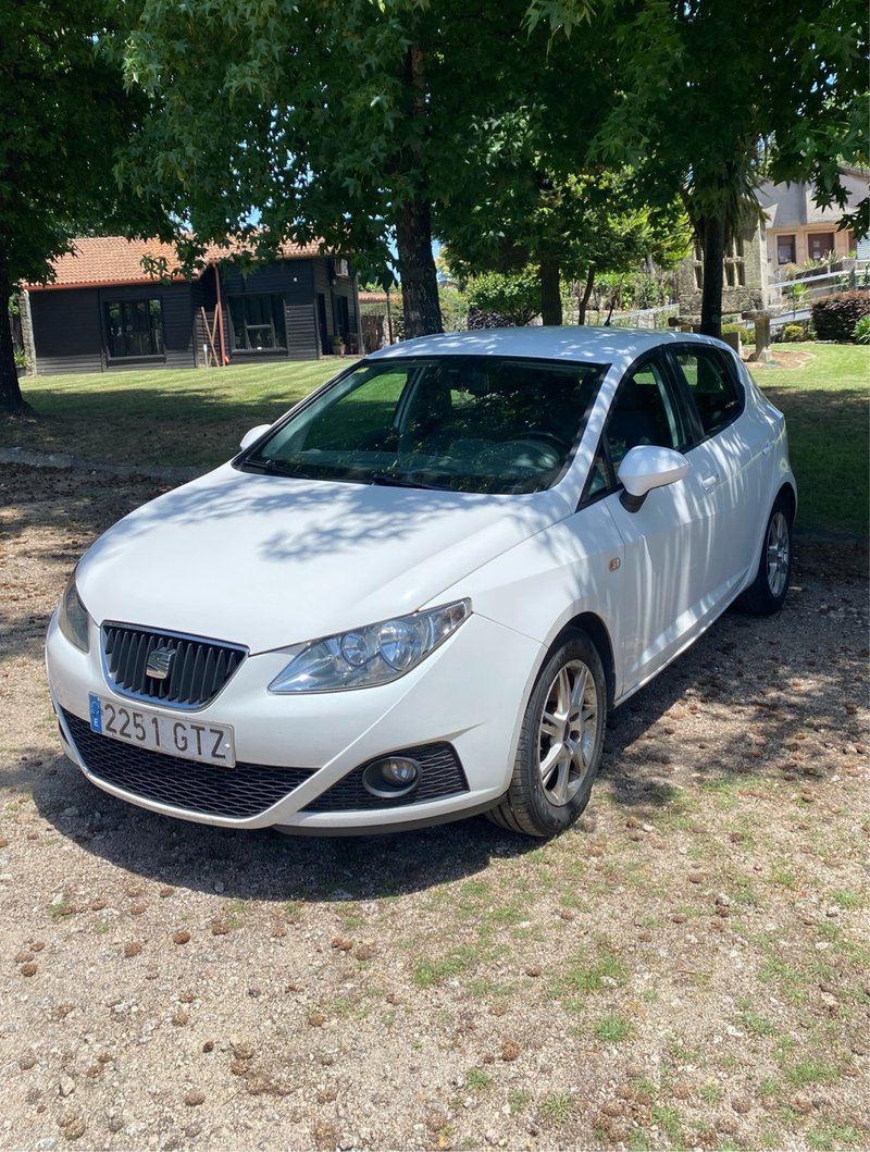 SEAT Ibiza 2011 - foto 1