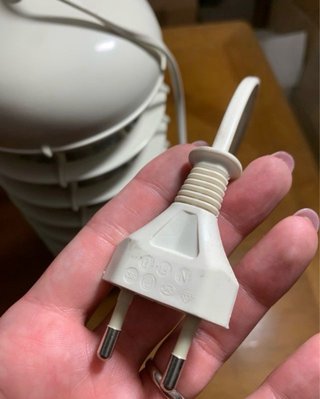 Exterminador Electrónico Corona