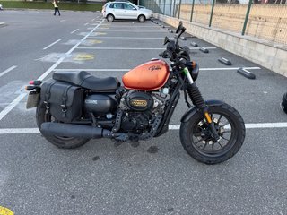 Hyosung GV 125 S Naranja 7700km