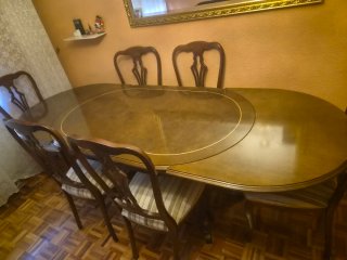 Sofá Piel 2 Plazas + Mesa Comedor sillas y espejo.