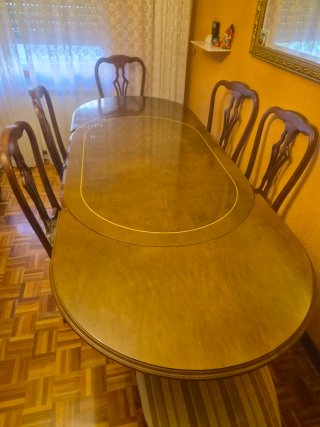 Sofá Piel 2 Plazas + Mesa Comedor sillas y espejo.