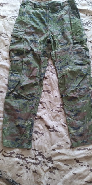 Pantalones de camuflaje militares 2N