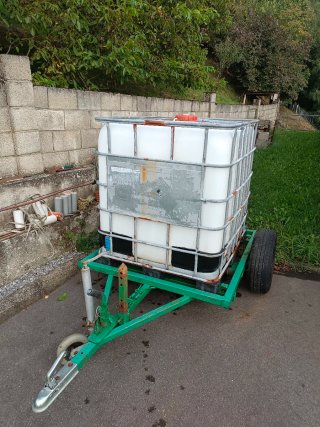 Remolque para bebedero de animales