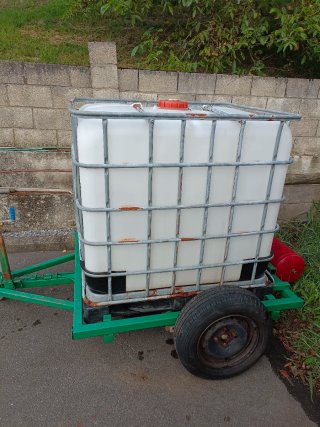 Remolque para bebedero de animales