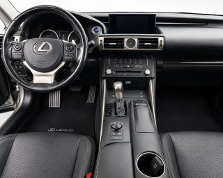 Lexus IS 2013