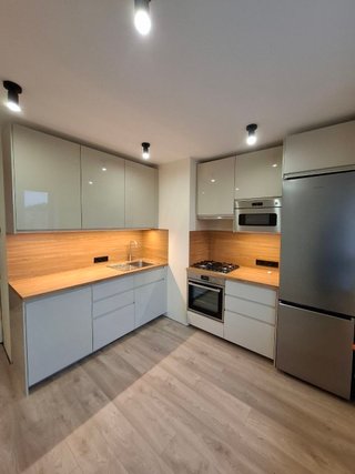 Instalación rápida de cocinas (IKEA, Leroy, etc.)⁠