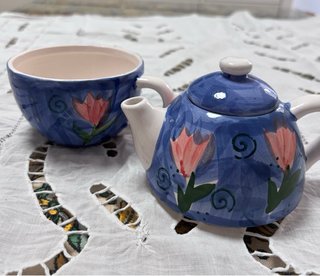 Tetera y Taza Decorada Flores